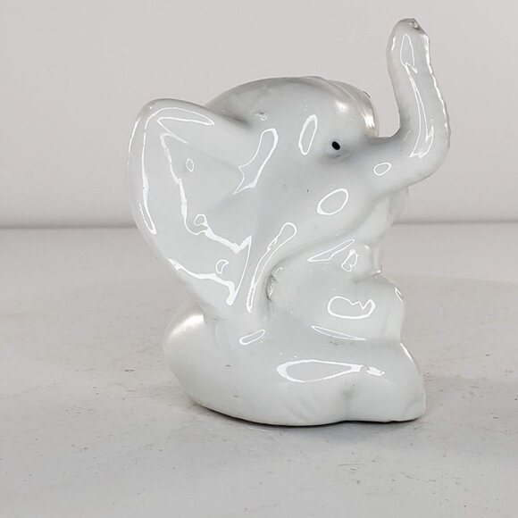 Vintage Elephant White Wearing Bow Figurine - Picture 4 of 8